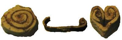 Round cinnamon roll and heart cinnamon roll