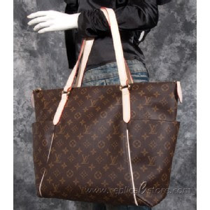 My Bag My Style: Louis Vuitton Totally Monogram Canvas GM