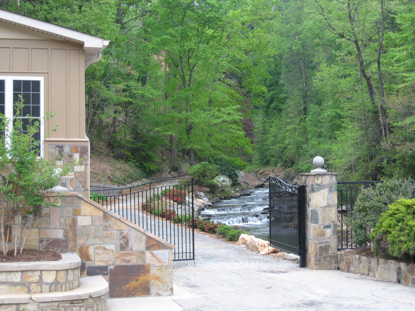 Noelle Marie *>> Toccoa Falls in Pictures *>>