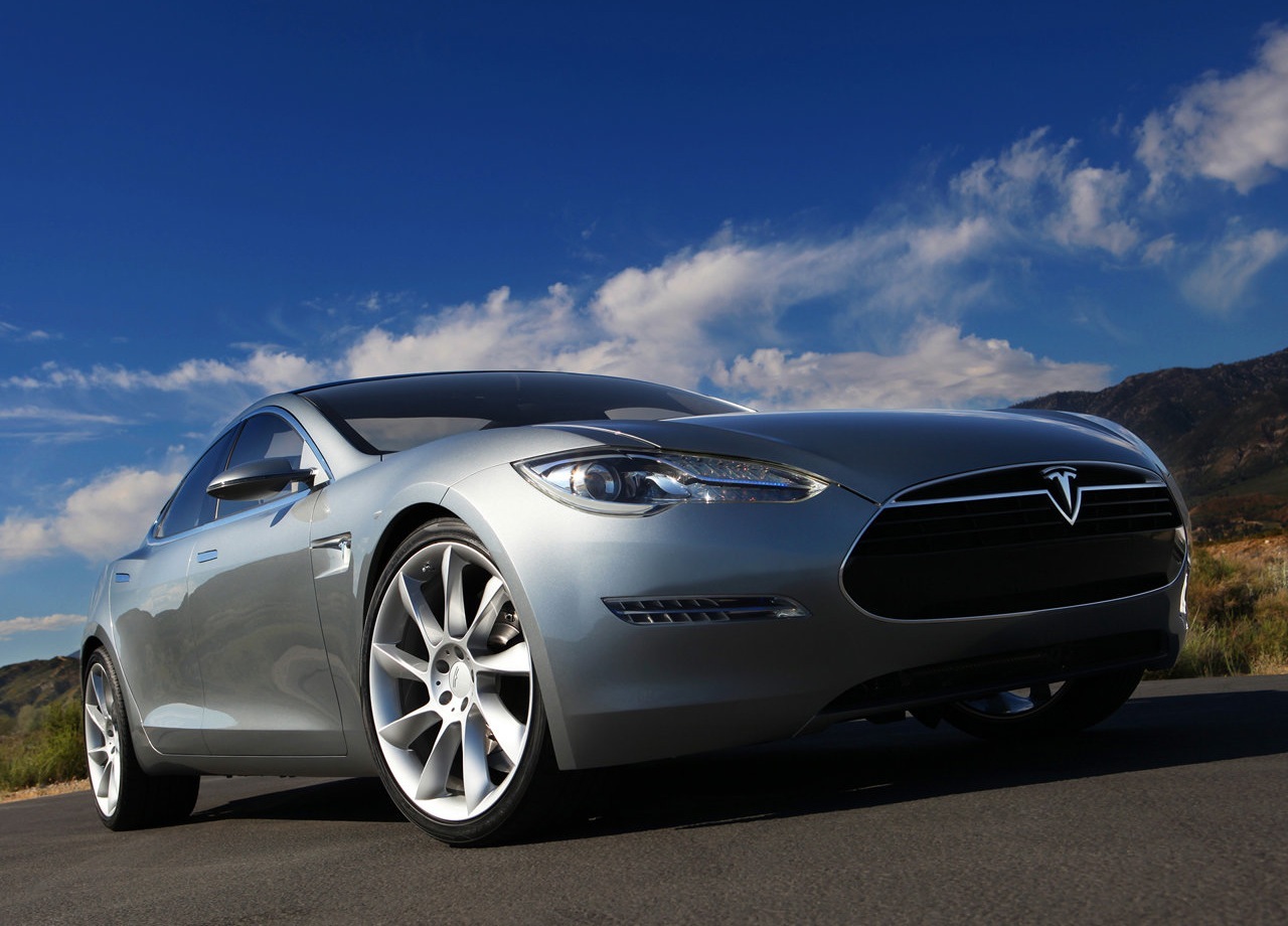 TESLA MODEL S DESIGN