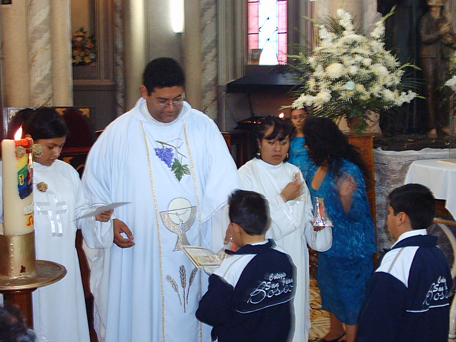 Colegio Salesiano San Juan Bosco Quetzaltenango PRIMERA COMUNION NIÑOS