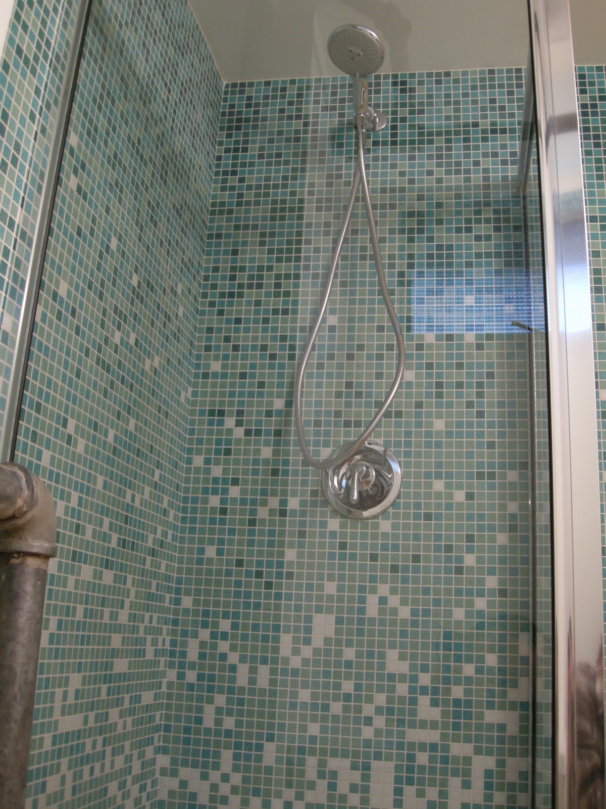 Cement Board For Tile >> Handyman Doye: Open Look for a Small Space: Glass Tile Shower Cement Board For Tile >> Handyman Doye: Open Look for a Small Space: Glass Tile Shower