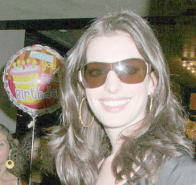 Anne Hathaway MTV's TRL Taping