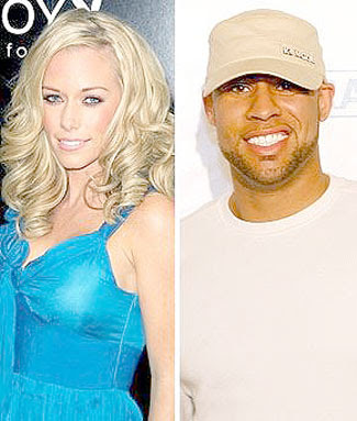 Kendra Wilkinson Leaves Playboy Mansion