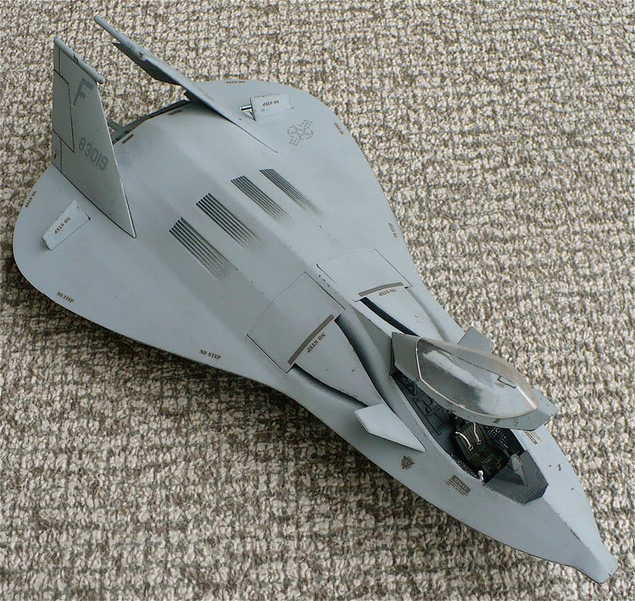 The Great Canadian Model Builders Web Page!: F-19 Stealth