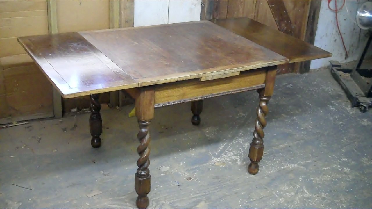 John Mark Antiques Conservator Quarter Sawn Oak Draw Leaf While No Information Was Available On The Manufacturer Of This Table I Did Find Exact Online With A Reference To It Being Sold By Furniture