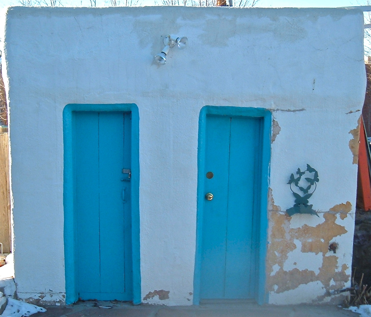 Two Graces Taos: “The Secret of Taos Blue Doors” Robert Cafazzo ...