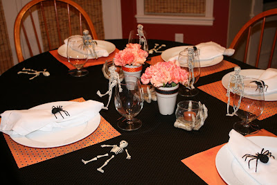 everything to entertain: Halloween Table