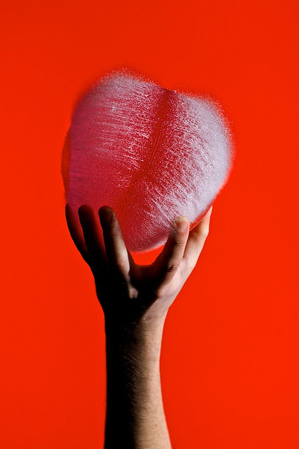 Randomnies: Amazing bursting baloons photography by Edward Horsford