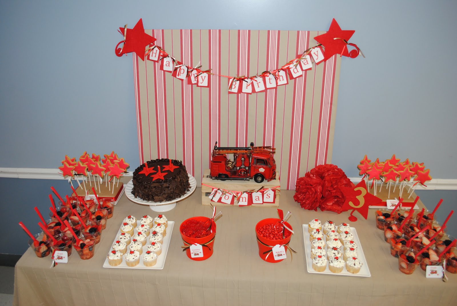 Festa: Real Festa: Fire Truck and Stars Birthday Party