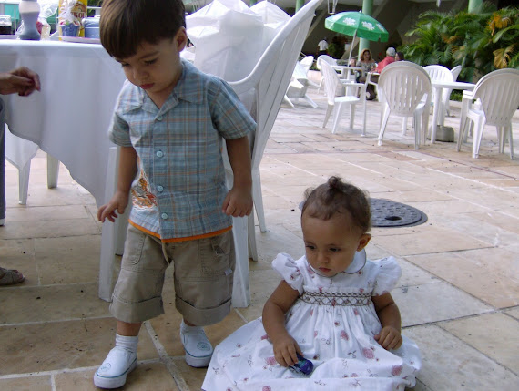 Nina e Guilhermo no dia em que completou 1 aninho