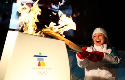 Shania Twain lights Olympic Torch