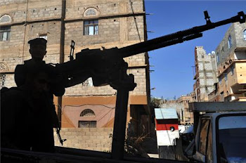 Deadly attack hits Yemen convoy