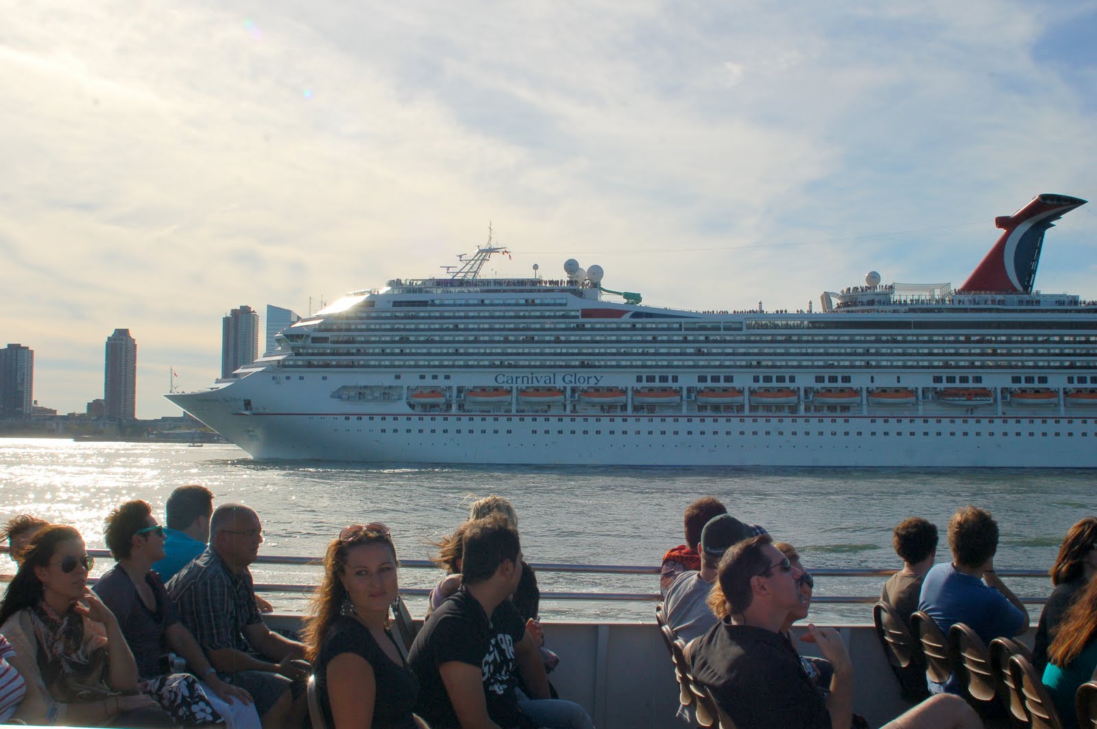 cruise ships in ny harbor today