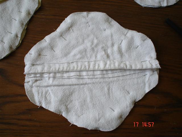 Homemade Cloth Pads- Type 2 | Penniless Parenting