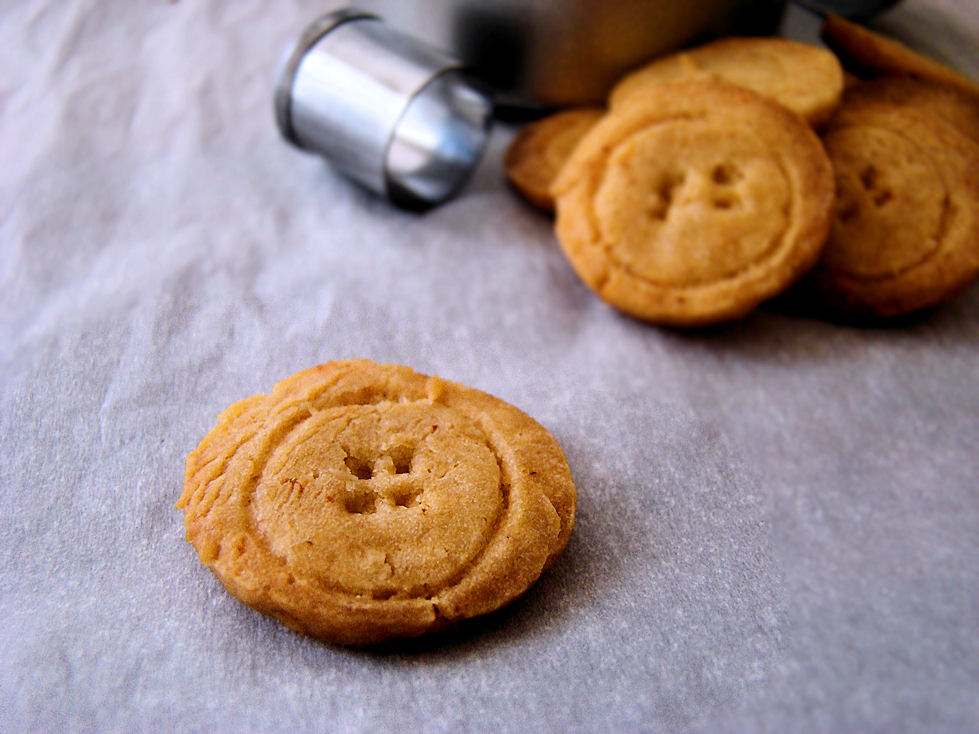 La Petite Brioche Cheese Buttons Fit For a Lady of Leisure