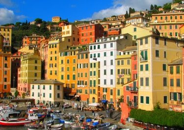 coastal house colors Italy