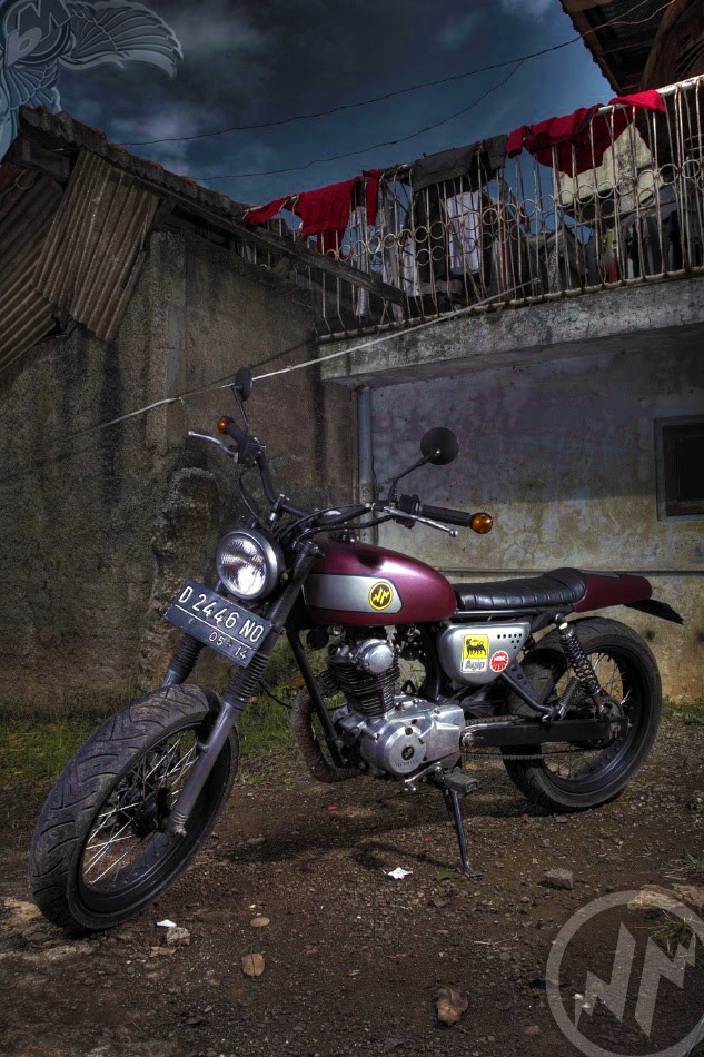 hajarbroxx 1976 cb100 left | photo by pambudi yoga perdana