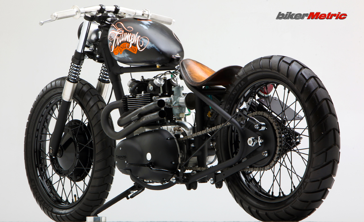 http://2.bp.blogspot.com/_qX_C6pKTUwY/TQeavBGT5VI/AAAAAAAADM8/eFsDqHf6LSo/s1600/triumph-bobber_rear_acme-choppers_photo-petrocelli.jpg