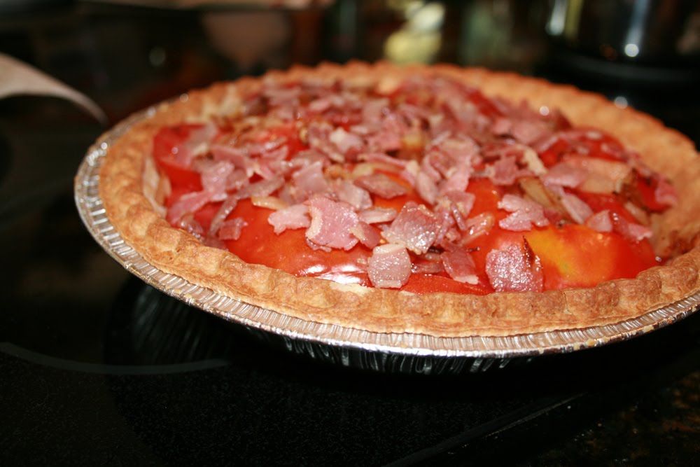 [tomatoepieb4cheese.jpg]
