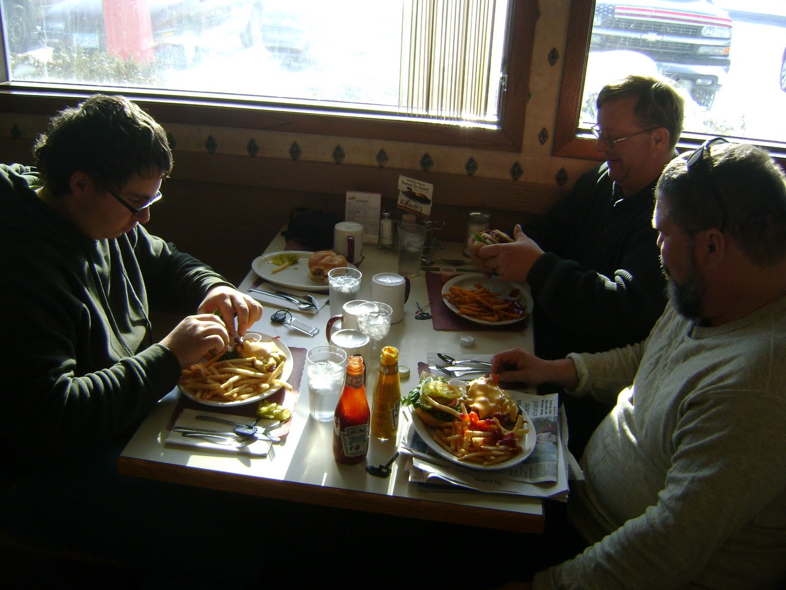 [perch+cabin+006.JPG]