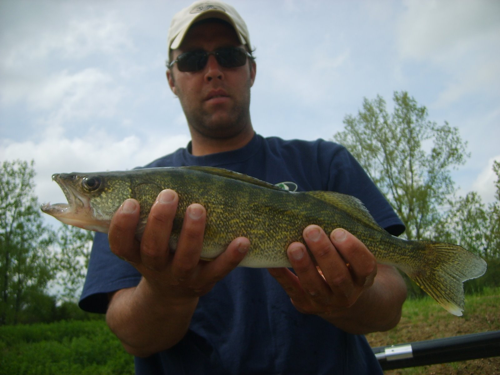 [herman+brothers+fishing+009.JPG]