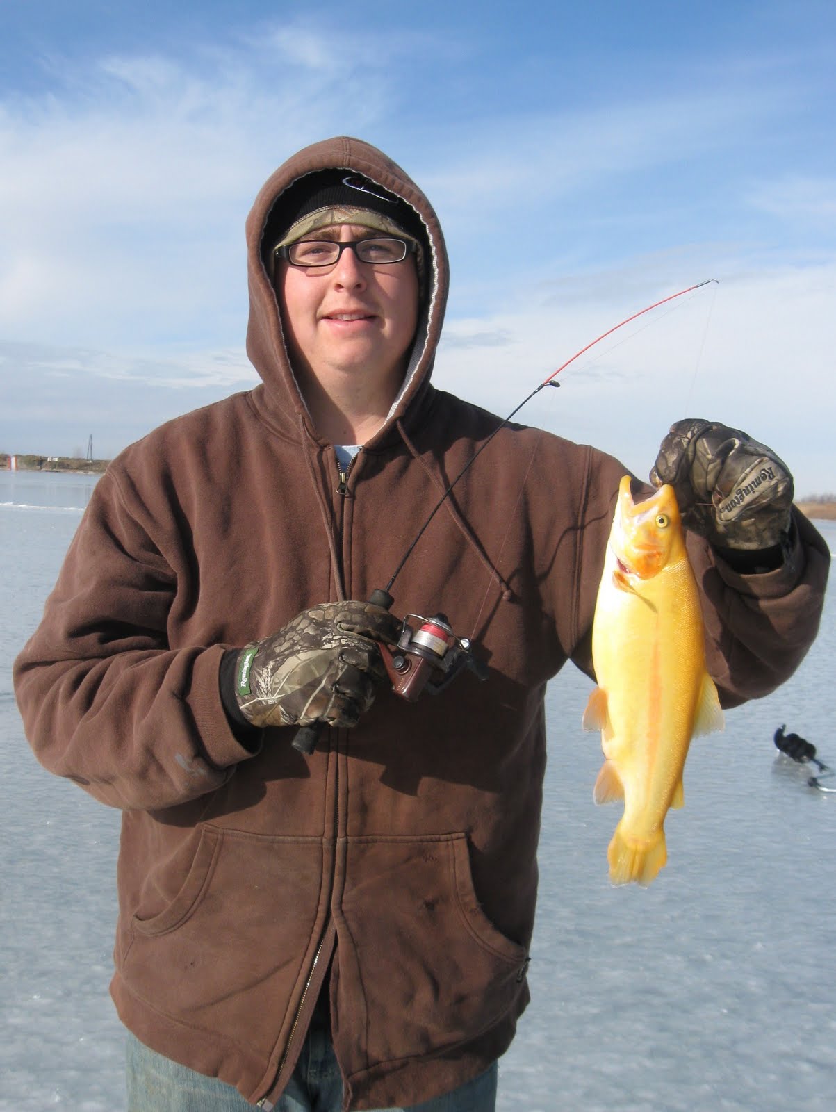 [ice+fishing!+022.JPG]
