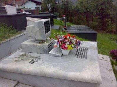 A Geeky Tombstone