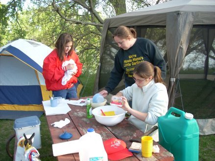 [family+camping+2009.05.09.bmp]