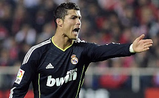 Cristiano Ronaldo before a freekick shot against Sevilla