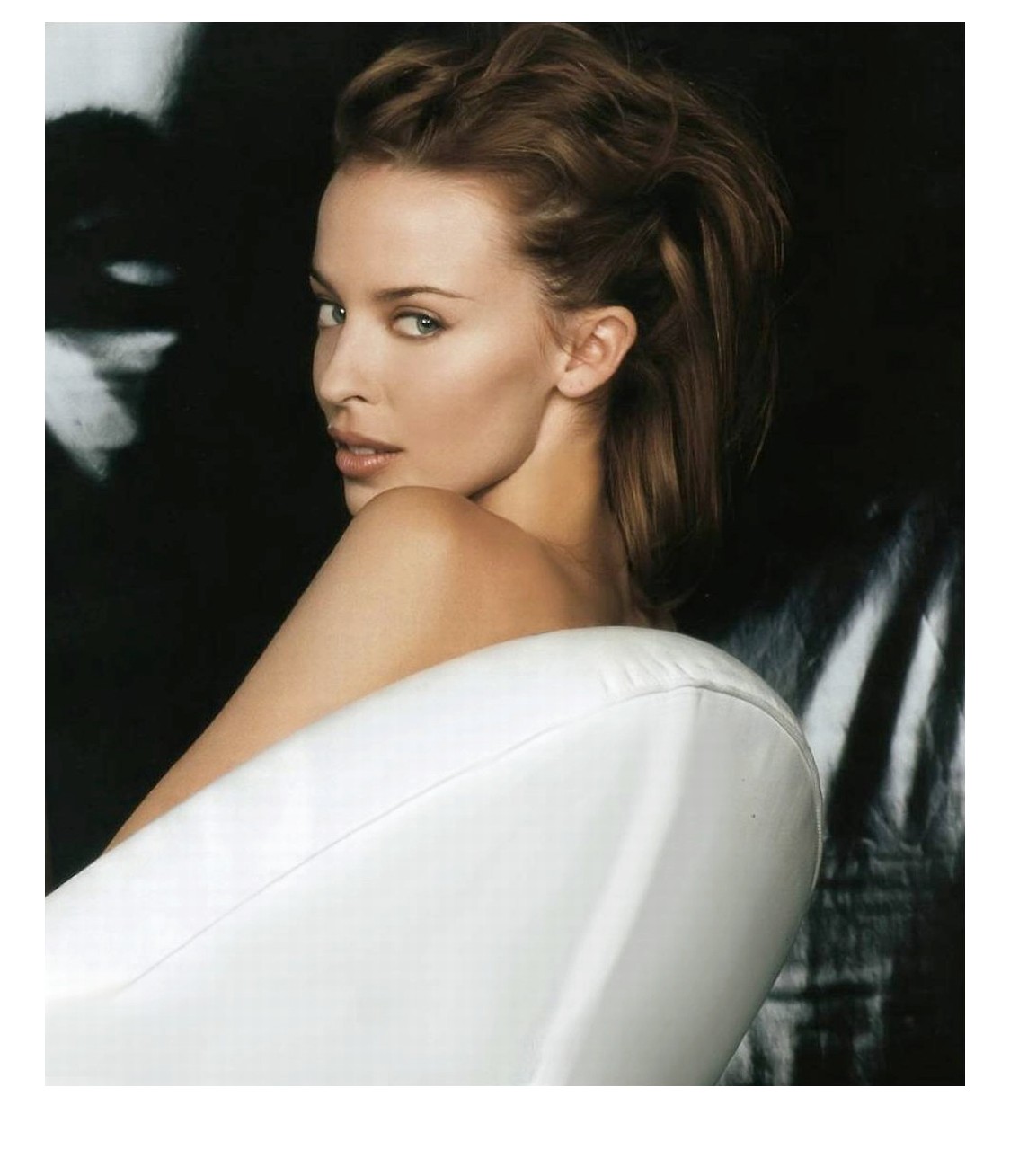 http://2.bp.blogspot.com/_qkdu4uOwe4A/TTHzV0H1guI/AAAAAAAABmM/Nnk4RAiTC94/s1600/Kylie_Minogue.jpg