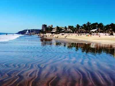 Blue Maroon Mazatlan Sinaloa Mexico Mazatlan Is Known As A Party City And Has An Exceptionally Good Night Life Some Por Destinations Include Sumbawa Joe S Oyster Valentino