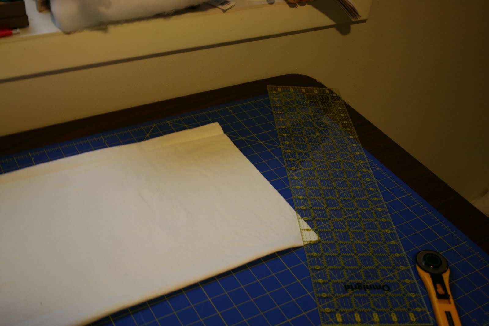 I Create It: Pin-tucked pillow tutorial
