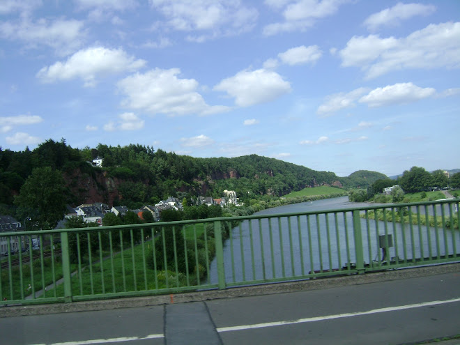 สพานข้ามแม่น้ำ  ในเยอรมัน