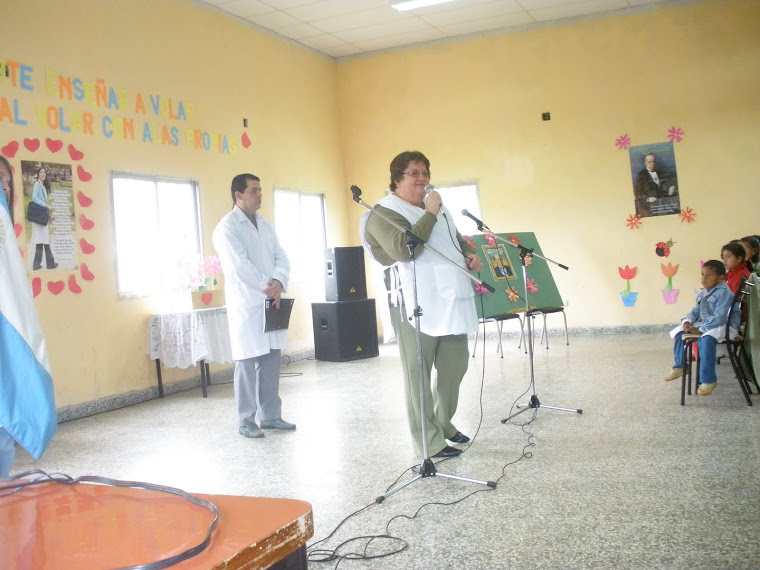 La Directora de la Escuela