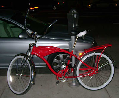 Red Bike on Wilshire