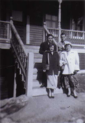 Lou, Del, Tom, Flo - Vose St. Steps - 1952