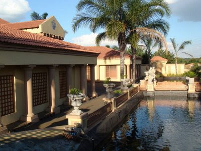 celebrity-houses: Exclusive Upmarket Guest House/Spa For Sale in Centurion,Pretoria,Gauteng ...