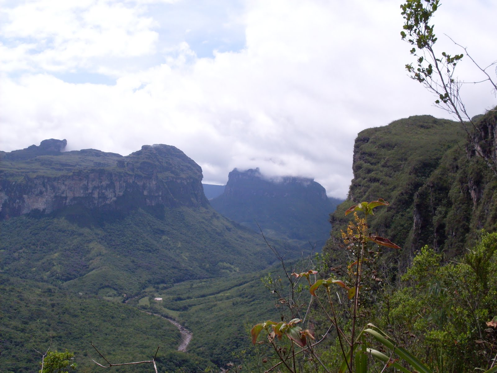 POUSADA REFÚGIO NA SERRA CHAPADA DIAMANTINA BAHIA Mucugê Vale do