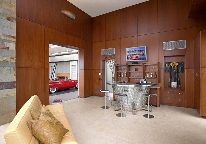 Garages de Lujo Un Garage Lujoso y Simple a la Vez