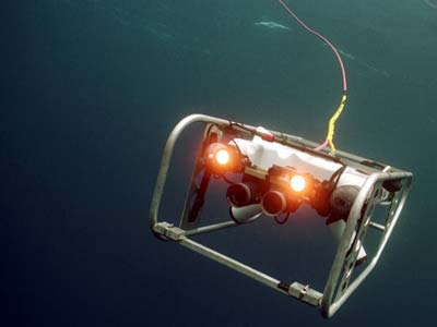Gilank Helang Wijaya: ROV Robot Bawah Laut