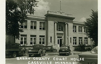 Barry County, MO Courthouse Post Card