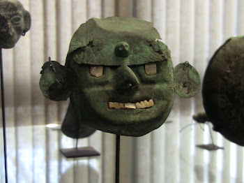 masque en bronze