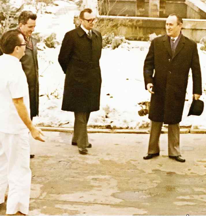 [Pacepa+si+Doicaru.jpg]