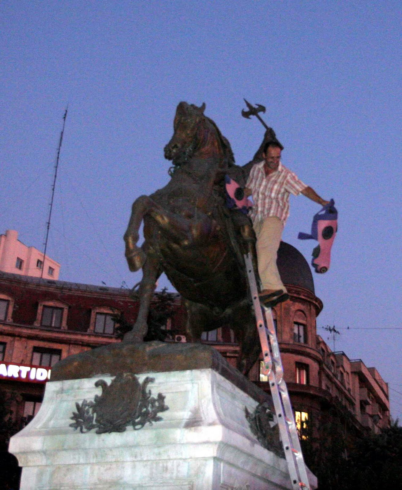 [Mihai+Viteazul+Eliberat+-+Blog+Roncea+9.jpg]