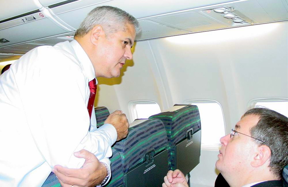 [Nastase+si+Bogdan+Chirieac.jpg]