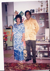 Emak & Arwah Abah masa kt Bukit Jana , Kamunting