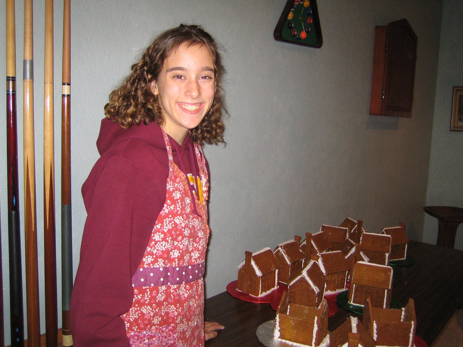 [Gingerbread+and+Family+Pics+197.JPG]
