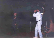 no me veo, pero el de negro soy yo, je jeje, en  un "Amor proporcional"