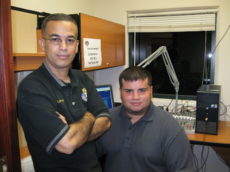 Prof. Miletti y Jay Fonseca, reportero de Red 96.5 FM